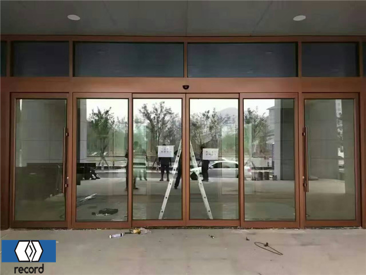 玻璃门地弹簧装置小百科